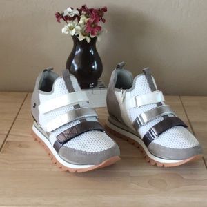 Gioseppo 43420 Silver